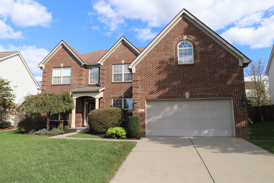417 Courchelle Dr in Nicholasville, KY - Building Photo