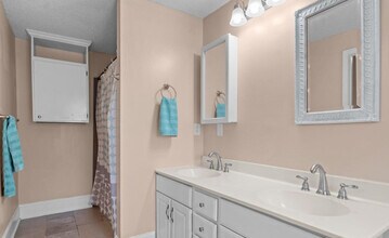 1204 Castle St in Wilmington, NC - Building Photo - Building Photo