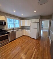 37 Pine St, Unit 1 in Arlington, MA - Building Photo