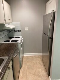 1634 Farmington Ave, Unit 7 - 4