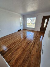 7615 Ivandale Dr in Parma, OH - Building Photo - Building Photo