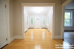 24 St James St in Newton, MA - Building Photo