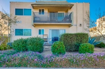 6611 S. Victoria Ave in Los Angeles, CA - Building Photo - Building Photo