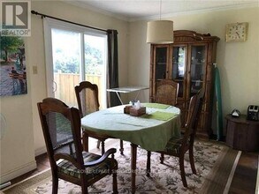 41 Ravengloss Dr in Markham, ON - Building Photo - Building Photo