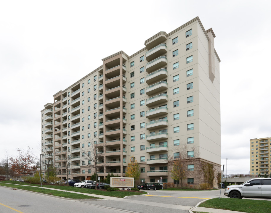 535 Proudfoot Ln in London, ON - Building Photo