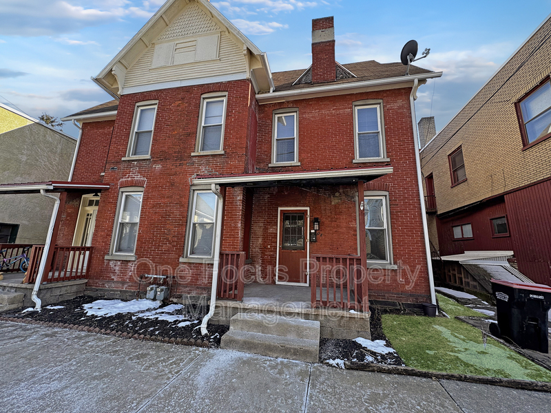 108 N Broad St in Jersey Shore, PA - Building Photo