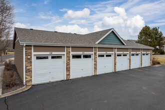 13263 Holly St in Thornton, CO - Building Photo - Building Photo