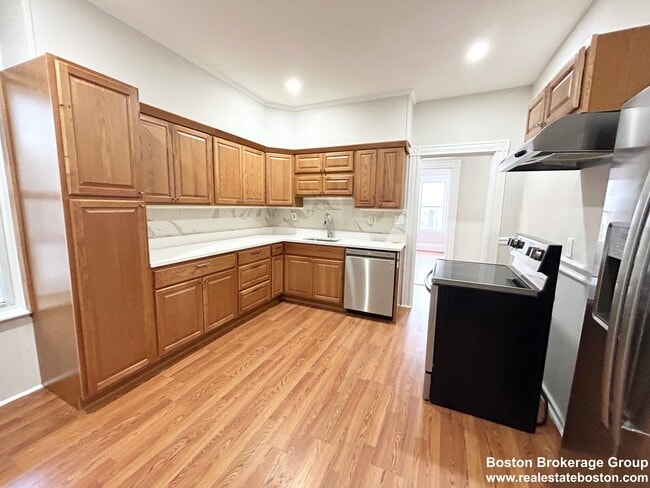 78 Hillside St, Unit #2