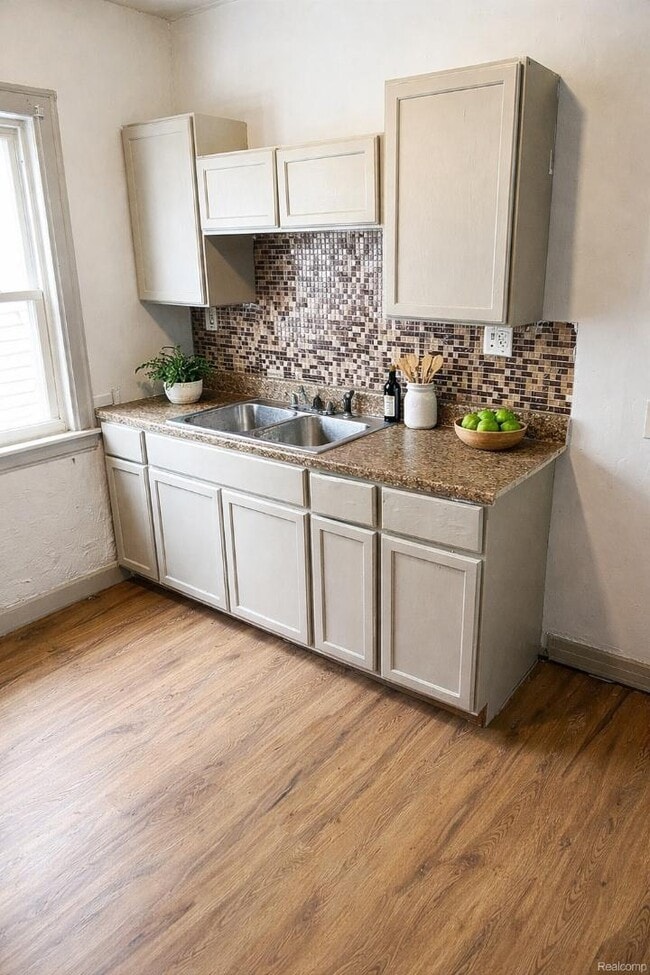 property at 14052 Northlawn St