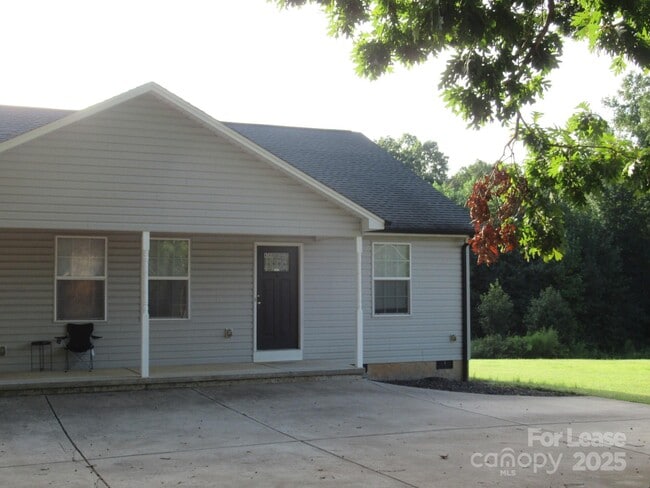 4580 Maiden Hwy in Maiden, NC - Building Photo - Building Photo