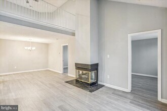 12901 Churchill Ridge Cir in Germantown, MD - Building Photo - Building Photo