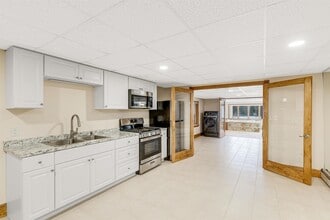 19 Quimby Ct in Danville, NH - Building Photo - Building Photo