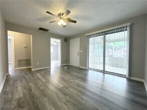 1103 SE 46th Ln in Cape Coral, FL - Building Photo - Building Photo