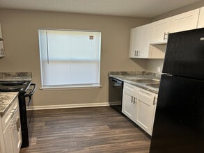 Somerset in Tifton, GA - Building Photo - Building Photo