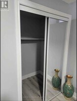 14 Midmorning Rd in Brampton, ON - Building Photo