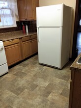 106 17th St, Unit APT 1 in Altoona, PA - Building Photo - Building Photo