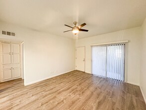 80 W Maryland Ave in Phoenix, AZ - Foto de edificio - Building Photo