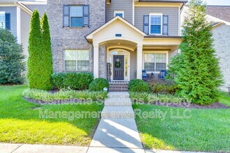 1050 Nolencrest Dr in Franklin, TN - Building Photo - Building Photo
