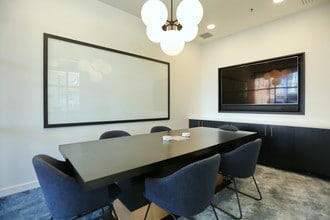 The Rodney in Portland, OR - Foto de edificio - Interior Photo