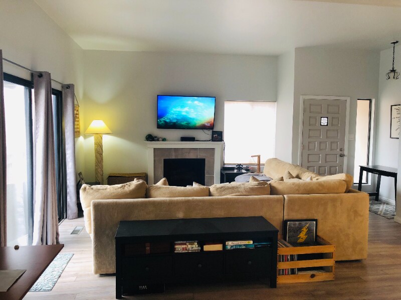 6684 Reservoir Ln in San Diego, CA - Building Photo