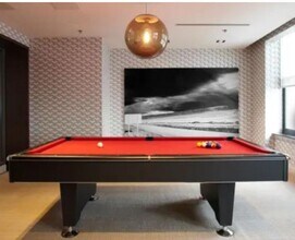 98 Christopher Columbus Dr in Jersey City, NJ - Building Photo - Building Photo