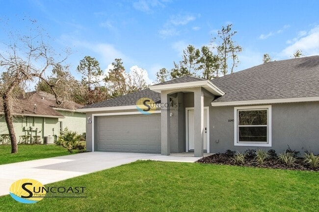 6040 W Oak Park Blvd in Homosassa, FL - Building Photo - Building Photo