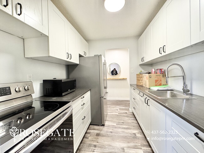 936 Glen St in Oshawa, ON - Building Photo - Building Photo