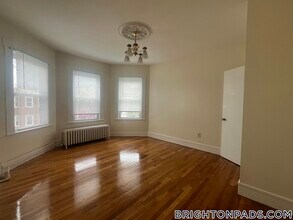 110 Murdock St, Unit 3 in Boston, MA - Building Photo - Building Photo