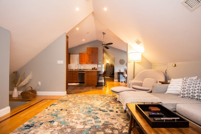 247 Savin Hill Ave in Boston, MA - Building Photo - Building Photo