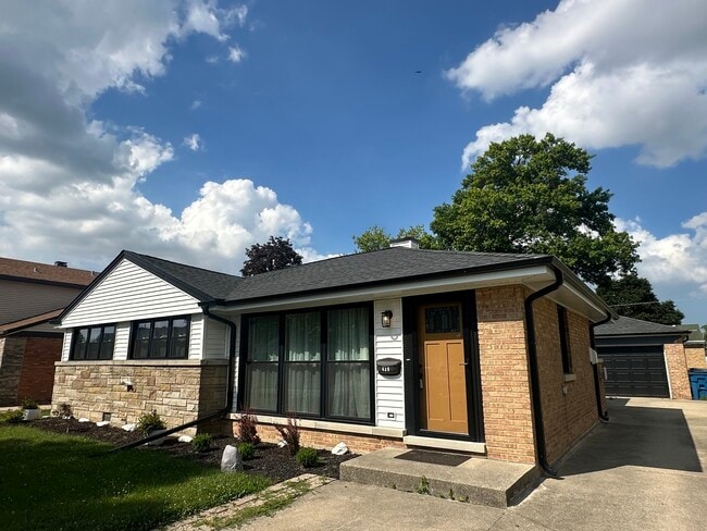 property at 439 Highview Ave