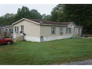 Pine Grove Homes Mobile Home Park in Mercer, PA - Building Photo - Building Photo