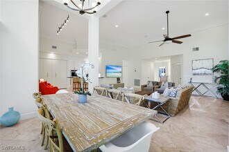 1560 Clermont Dr in Naples, FL - Building Photo - Building Photo