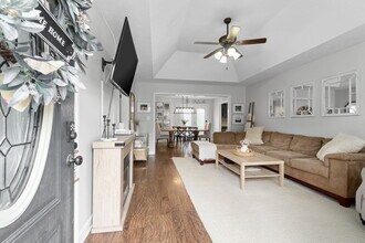 649 Fox Hound Dr in Clarksville, TN - Building Photo - Building Photo