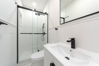 10 Marconi Pl, Unit 2 in Brooklyn, NY - Building Photo - Building Photo