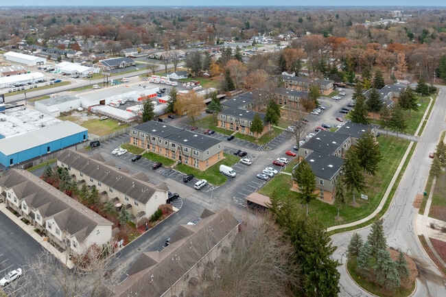 Westridge Apartments in Toledo, OH - Building Photo - Building Photo