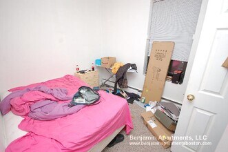 610 Columbus Ave, Unit 3 in Boston, MA - Foto de edificio - Building Photo