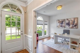 667 Creswell Park in Smyrna, GA - Building Photo - Building Photo