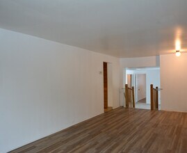 1651 Stirling Ave in Pontiac, MI - Building Photo - Building Photo