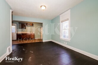 6014 Virginia Ave in Kansas City, MO - Foto de edificio - Building Photo