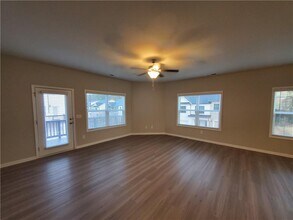 723 Calvin Pk Dr in Ball Ground, GA - Building Photo - Building Photo