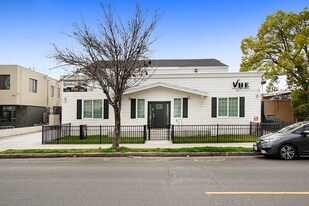 Orion 668 in Los Angeles, CA - Building Photo