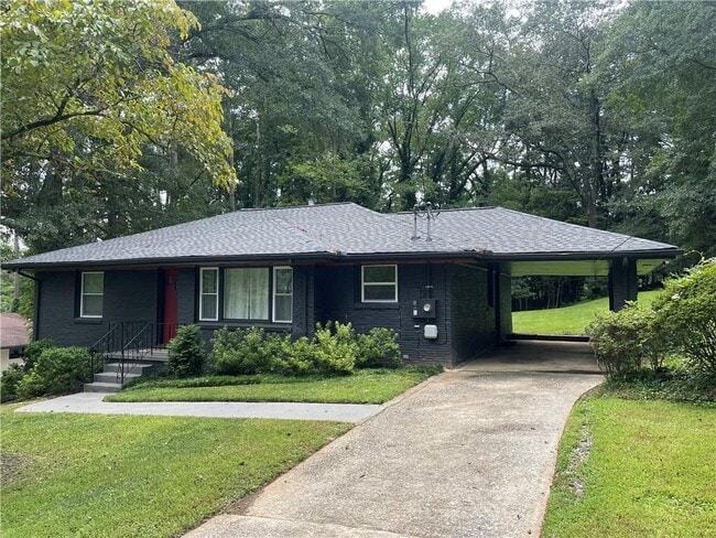 property at 1397 Skyhaven Rd SE