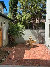 24 Starr Way in Mountain View, CA - Building Photo - Building Photo