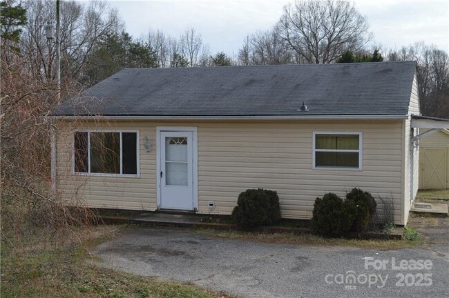 property at 736 Mocksville Hwy