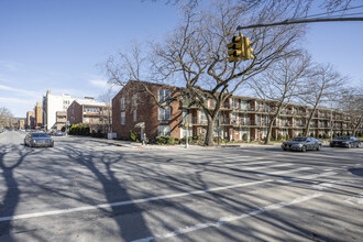 9951 Shore Rd in Brooklyn, NY - Building Photo - Building Photo