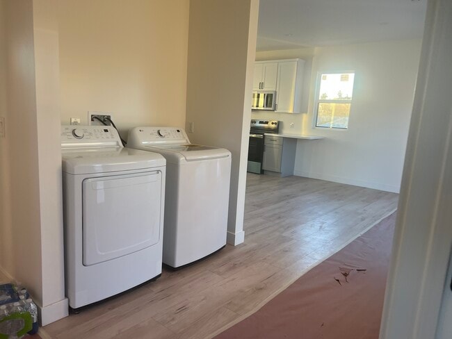 property at 7538 Cozycroft Ave