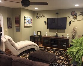 60 Notre Dame St in Central Falls, RI - Building Photo - Building Photo