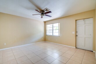 1741 4th Ave N in Lake Worth, FL - Building Photo - Interior Photo