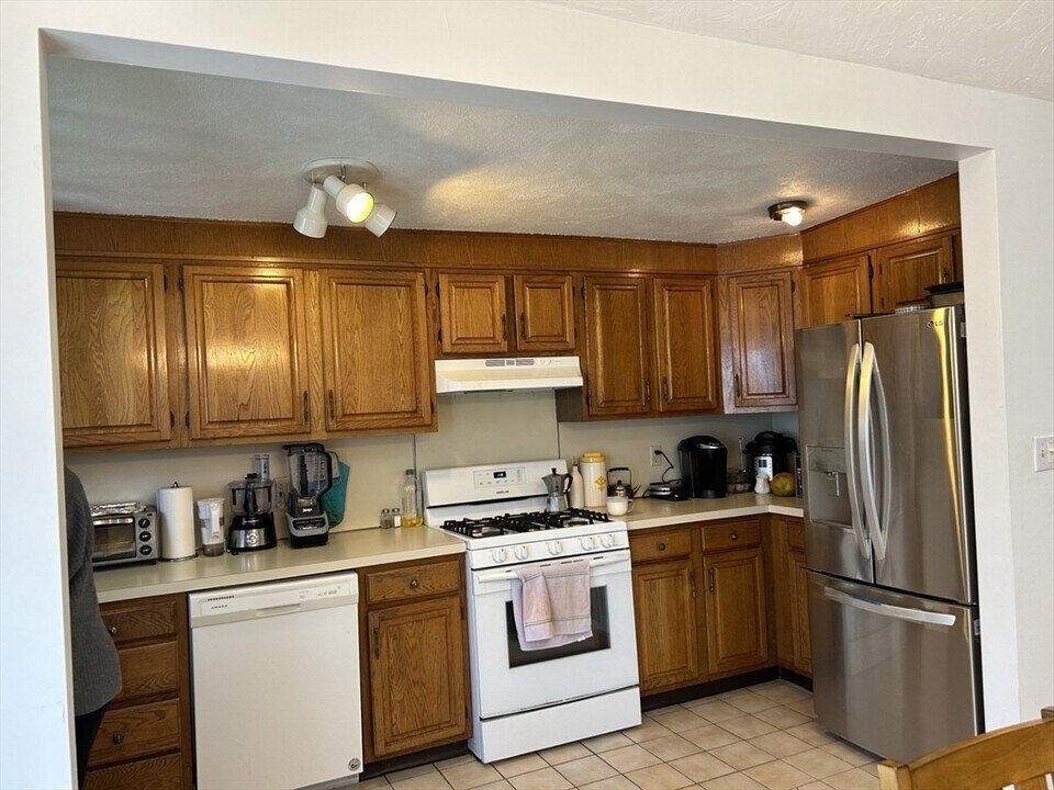 341 Summer St in Somerville, MA - Building Photo