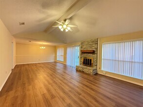 15307 Pebble Lake Dr in Houston, TX - Building Photo - Building Photo